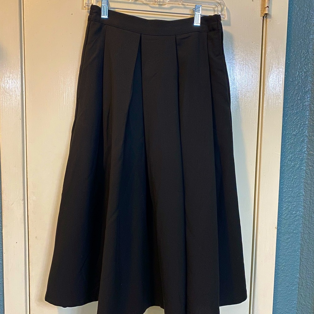 Modcloth black size small knee length skirt